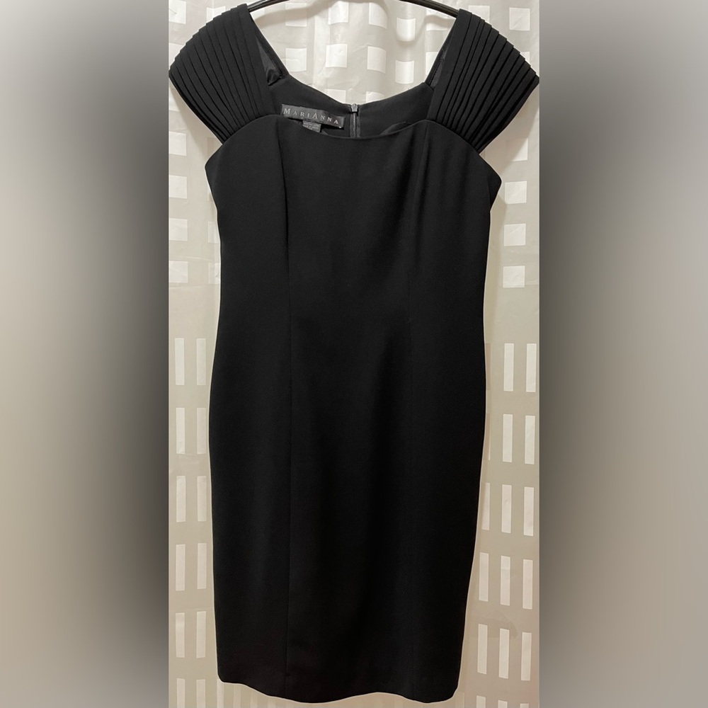 Marianna LBD elevated size 6 black